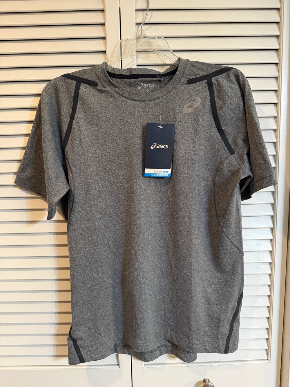 Asics Men's Gray Short Sleeve Athletic Tee